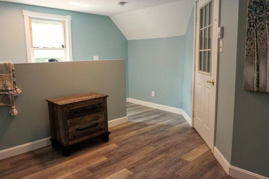 Majestic Lakeview Duplex For 8! Fully Furnished And Ready For Your Getaway!