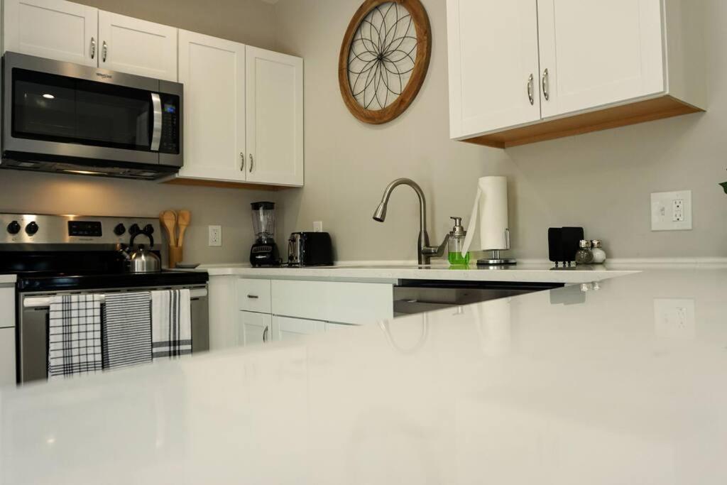 Majestic Lakeview Duplex For 8! Fully Furnished And Ready For Your Getaway! Appartement Tilton